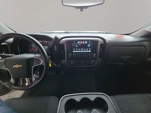 Used 2018 Chevrolet Silverado 1500 LT w/ LT Convenience Package image 10