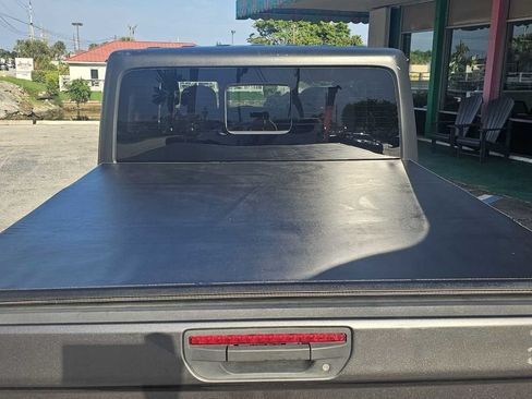Used 2021 Jeep Gladiator Sport AWD/4WD image 4