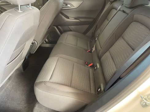 Used 2025 Chevrolet Equinox LT image 25