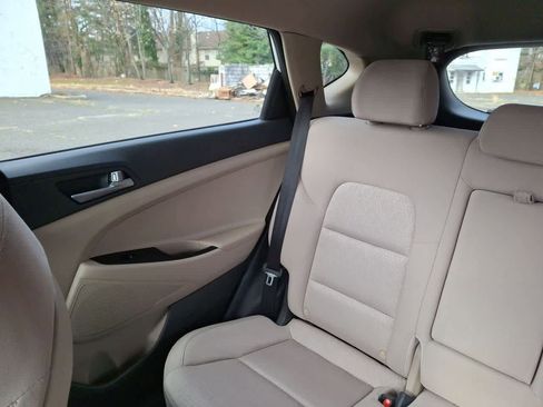 Used 2017 Hyundai Tucson SE image 12