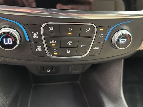 Used 2023 Chevrolet Traverse LS w/ Safety Package AWD/4WD image 18