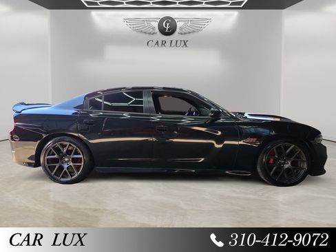 Used 2017 Dodge Charger R/T Scat Pack w/ Technology Group RWD image 6