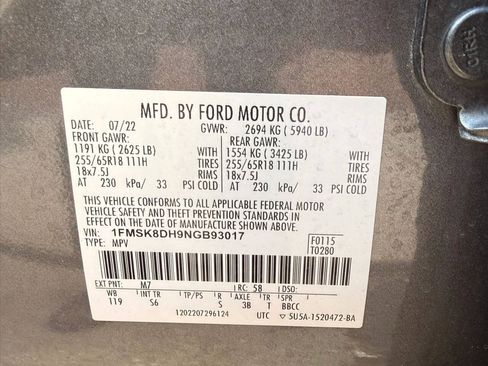 Used 2022 Ford Explorer XLT w/ Equipment Group 202A AWD/4WD image 30