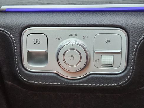 Used 2024 Mercedes-Benz GLE 53 AMG 4MATIC Coupe image 19