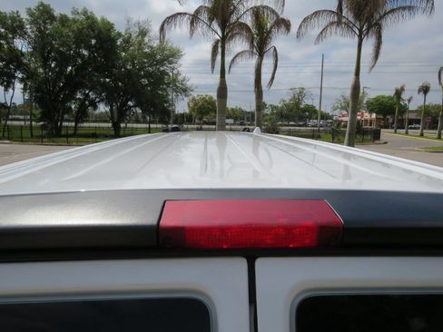 Used 2016 Chevrolet Express 3500 image 15