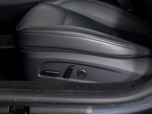 Used 2024 Tesla Model 3 Long Range RWD image 16