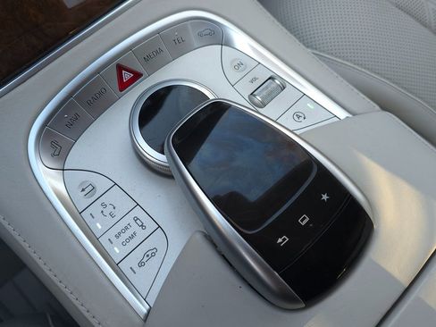 Used 2015 Mercedes-Benz S 550 4MATIC Sedan image 47