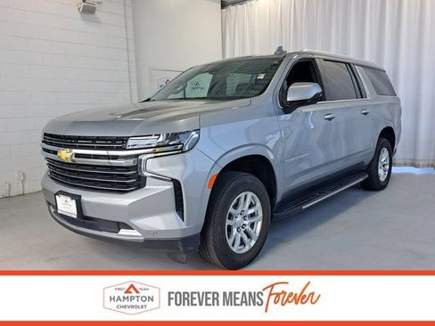 Used 2024 Chevrolet Suburban LT AWD/4WD image 1