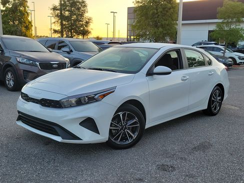 Used 2024 Kia Forte LXS FWD image 1