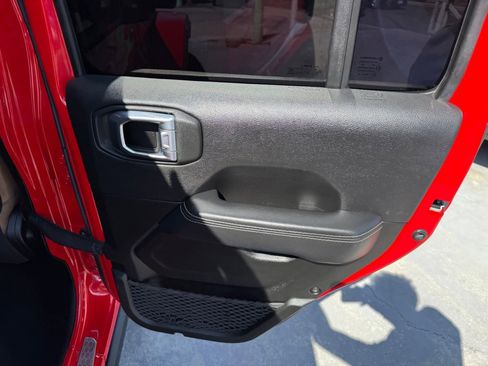 Used 2022 Jeep Wrangler Unlimited Rubicon 4xe w/ Steel Bumper Group image 20