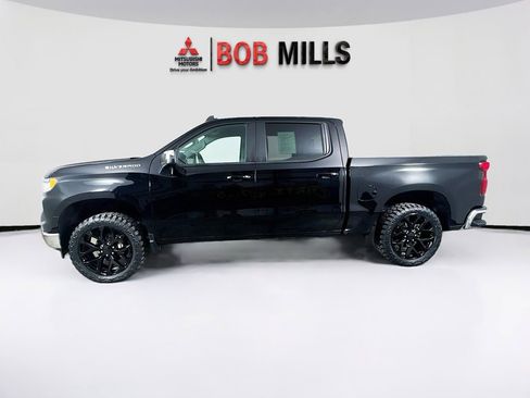 Used 2023 Chevrolet Silverado 1500 LT w/ Protection Package AWD/4WD image 4