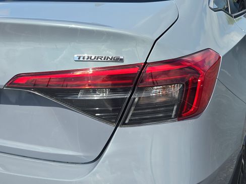 Used 2024 Honda Civic Touring image 8