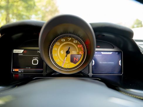 Used 2022 Ferrari 812 GTS RWD image 89