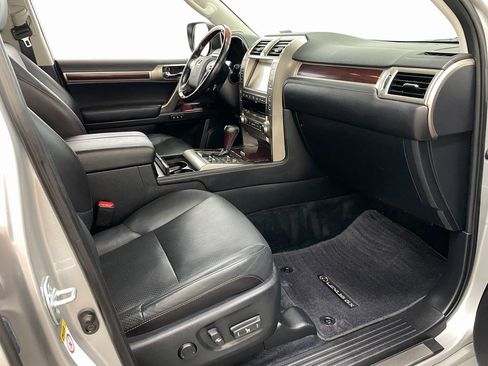 Used 2016 Lexus GX 460 Luxury image 44