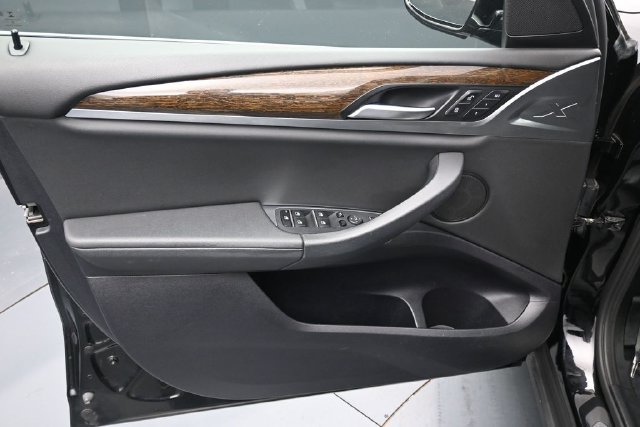 Used 2019 BMW X3 xDrive30i w/ Convenience Package AWD/4WD image 15