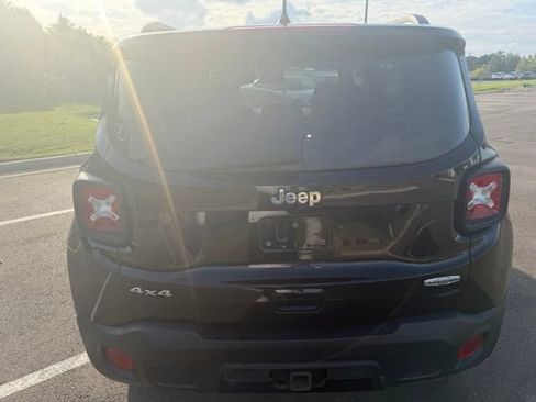 Used 2021 Jeep Renegade Latitude w/ Trailer Tow Group AWD/4WD image 5