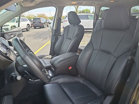 Used 2023 Subaru Ascent Limited AWD/4WD image 17