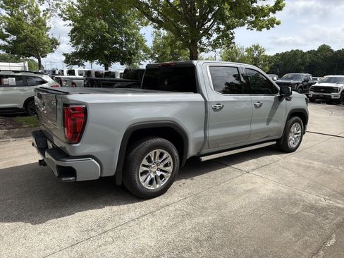 Used 2024 GMC Sierra 1500 Denali AWD/4WD image 14