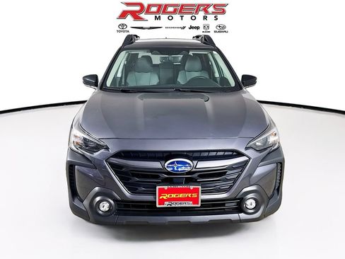 Certified 2025 Subaru Outback Premium w/ Popular Package #1 AWD/4WD image 2