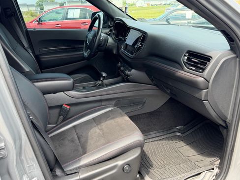 Used 2022 Dodge Durango R/T w/ Blacktop Package AWD/4WD image 22