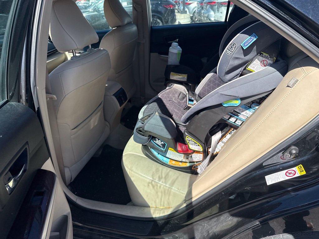Used 2014 Toyota Camry XLE w/ Leather Package FWD image 17
