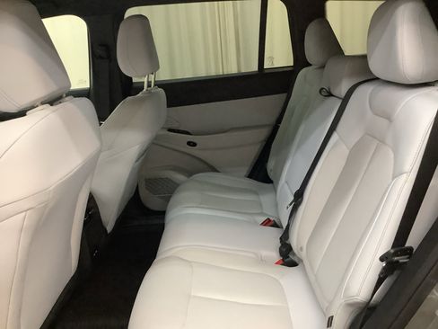 New 2026 Jeep Cherokee Laredo AWD/4WD image 23