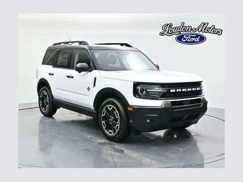 New 2026 Ford Bronco Sport Outer Banks w/ Outer Banks Tech Package+ AWD/4WD image 1