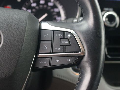 Used 2021 Toyota Highlander Limited AWD/4WD image 20
