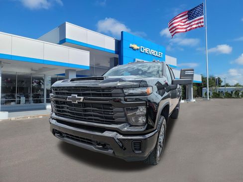 Used 2026 Chevrolet Silverado 2500 Custom w/ Custom Value Package AWD/4WD image 7