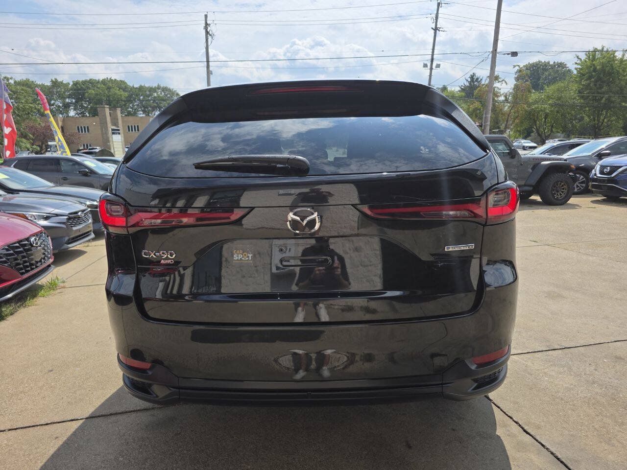 Used 2024 MAZDA CX-90 3.3 Turbo w/ Preferred Package AWD/4WD image 6