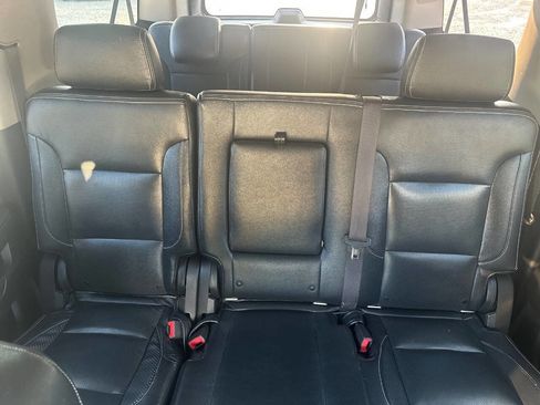 Used 2016 Chevrolet Suburban LS image 35