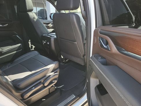 Used 2021 GMC Yukon Denali w/ Denali Premium Package RWD image 28