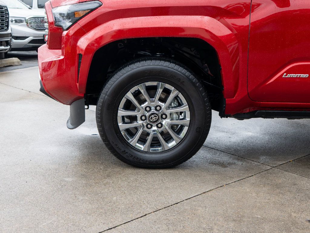 Used 2024 Toyota Tacoma Limited AWD/4WD image 28