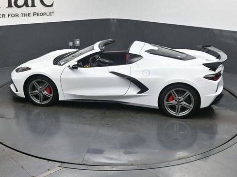 New 2027 Chevrolet Corvette Stingray Coupe w/ 1LT RWD image 24