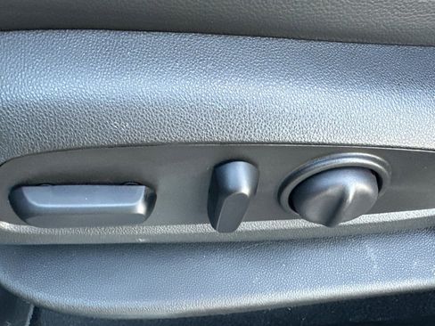 Certified 2023 GMC Acadia Denali w/ Denali Ultimate Package image 12