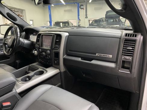 Used 2018 RAM 1500 Rebel w/ Luxury Group image 17