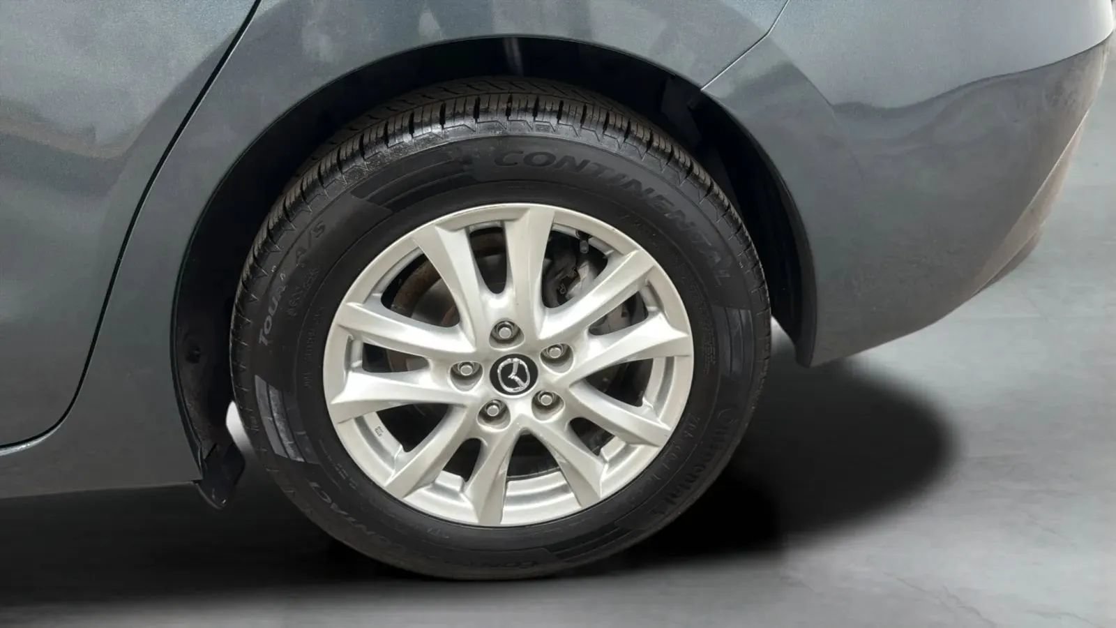 Used 2016 MAZDA MAZDA3 i Sport w/ Preferred Equipment Package FWD image 28