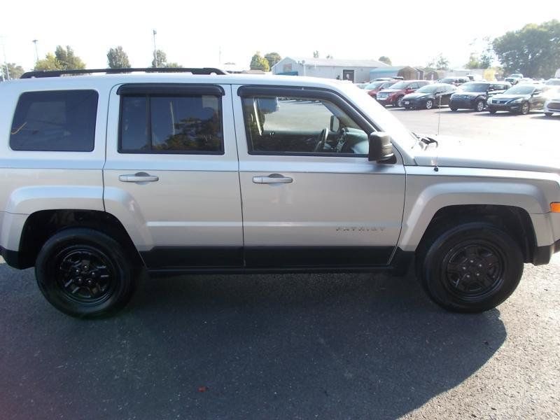 Used 2012 Jeep Patriot Sport w/ PWR Value Group AWD/4WD image 12