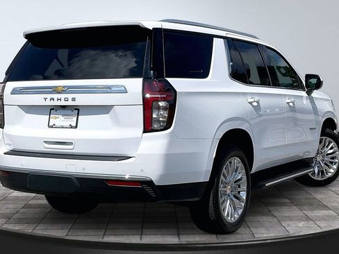 Used 2024 Chevrolet Tahoe LS RWD image 2