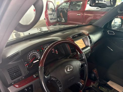 Used 2009 Lexus GX 470 AWD/4WD image 3