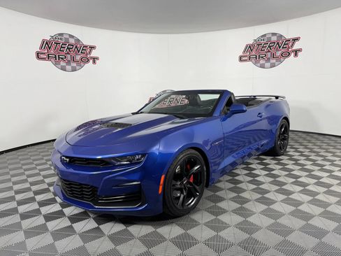 Used 2021 Chevrolet Camaro SS RWD image 4