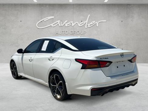 Used 2023 Nissan Altima 2.5 SR w/ SR Premium Package FWD image 14