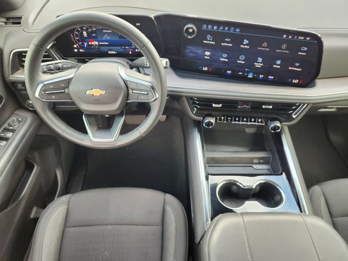 Used 2025 Chevrolet Tahoe LS RWD image 26