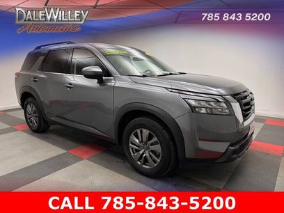 Used 2025 Nissan Pathfinder SV