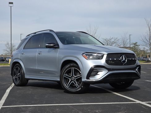 Used 2024 Mercedes-Benz GLE 350 4MATIC image 2