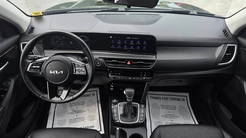 Used 2024 Kia Seltos EX AWD/4WD image 12