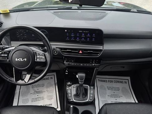 Used 2024 Kia Seltos EX AWD/4WD image 12