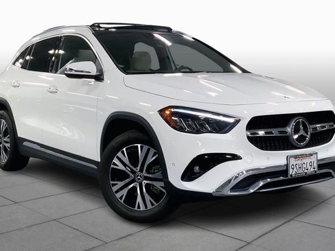 Used 2025 Mercedes-Benz GLA 250 4MATIC image 2