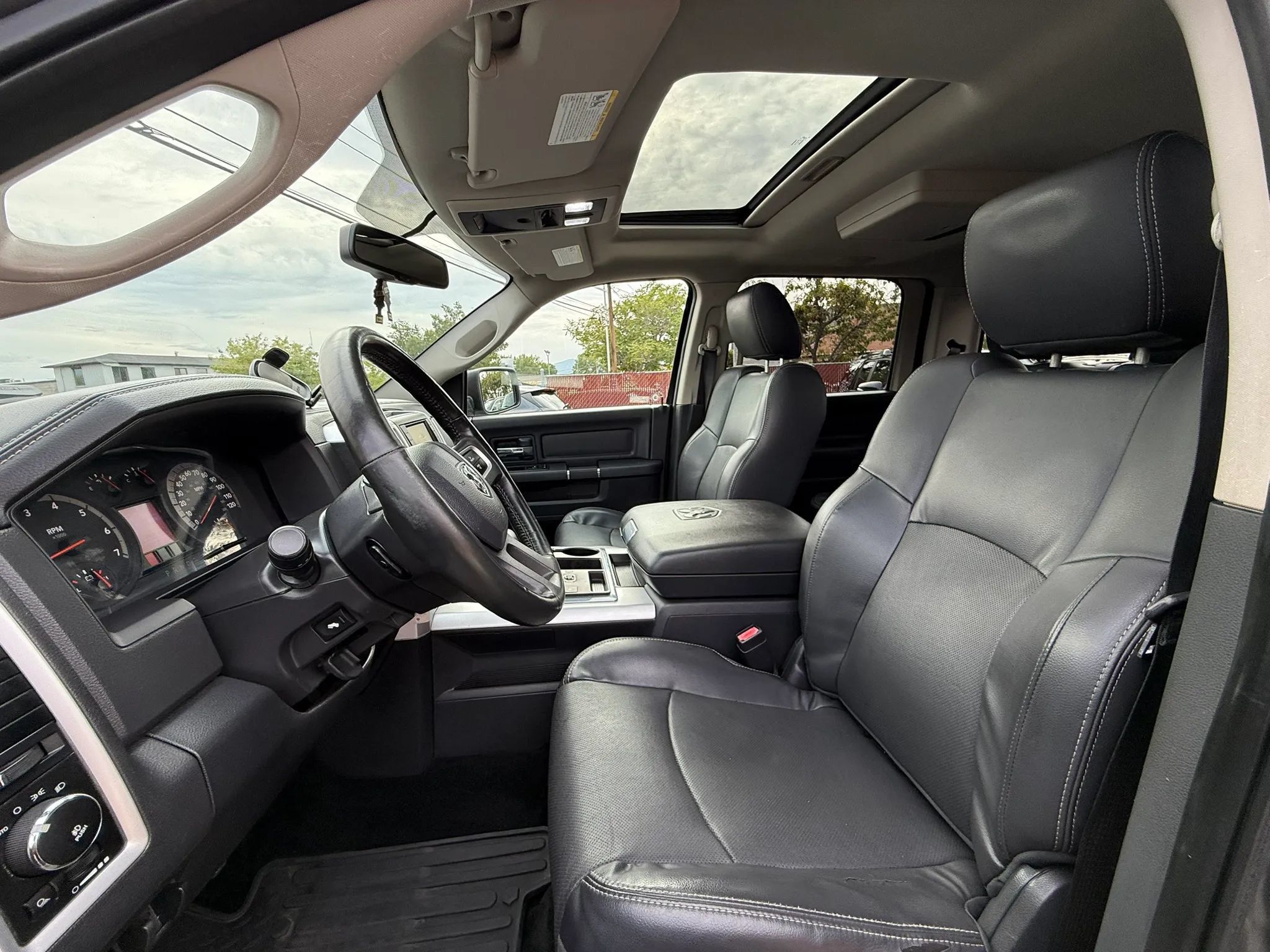 Used 2011 RAM 1500 Sport w/ Sport Premium Group AWD/4WD image 11