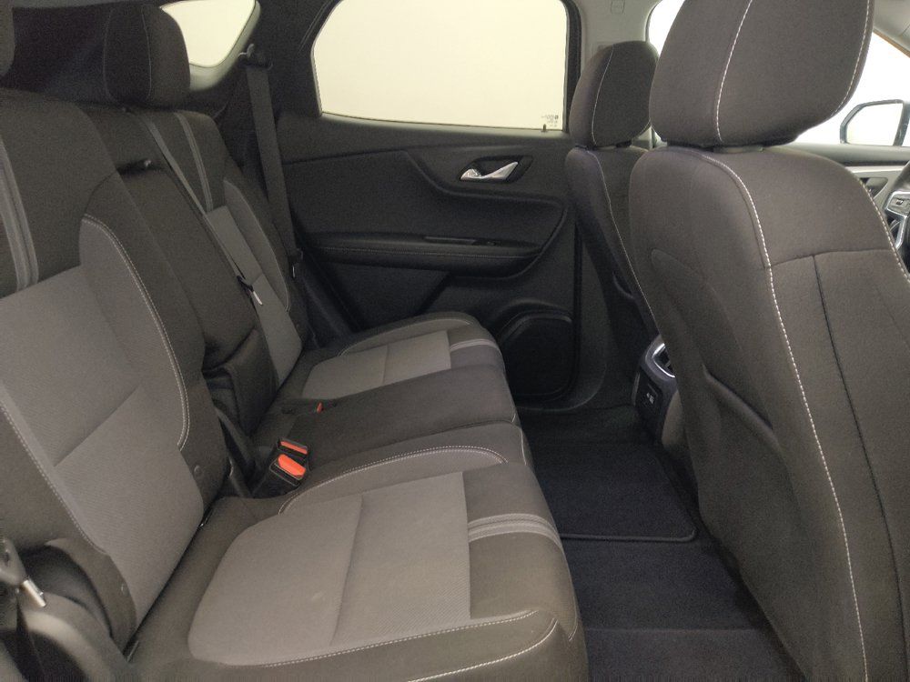 Used 2025 Chevrolet Blazer LT FWD image 19